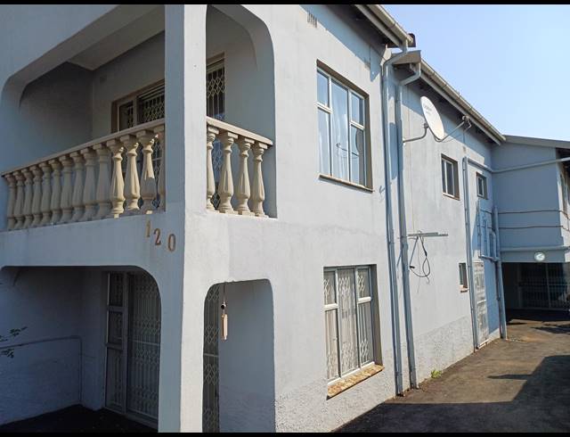 5 BEDROOM HOUSE TO LET IN MONTFORD